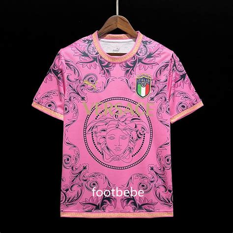 Italie x Versace Concept Rose 2023/2024 .